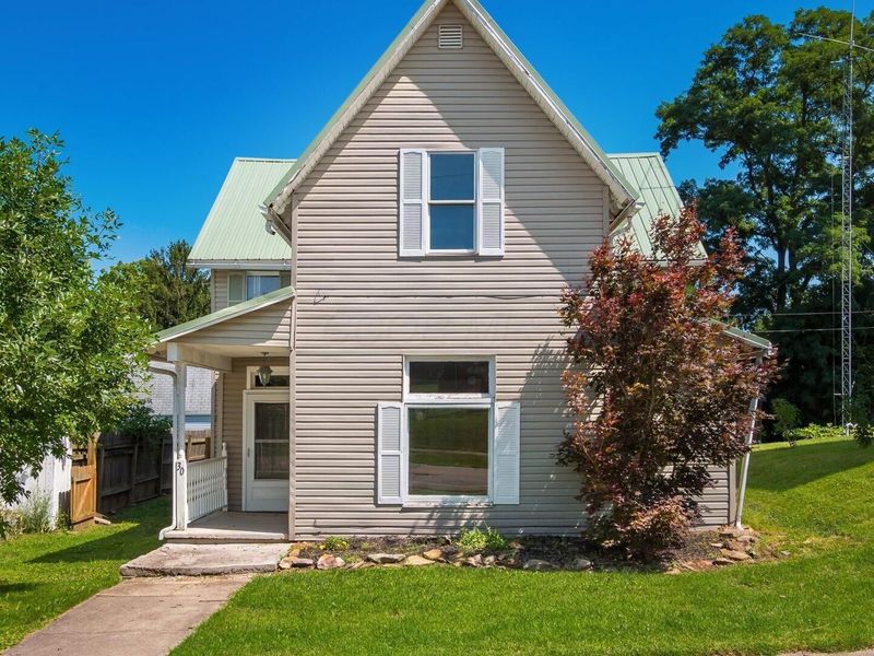 30 W Columbus Street, Thornville, OH 43076 Photo 1