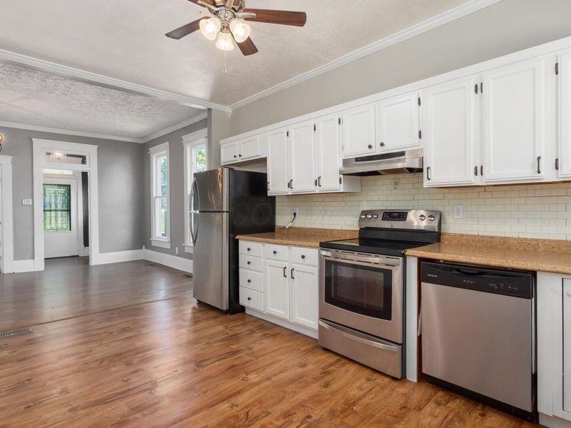 30 W Columbus Street, Thornville, OH 43076 Photo 14