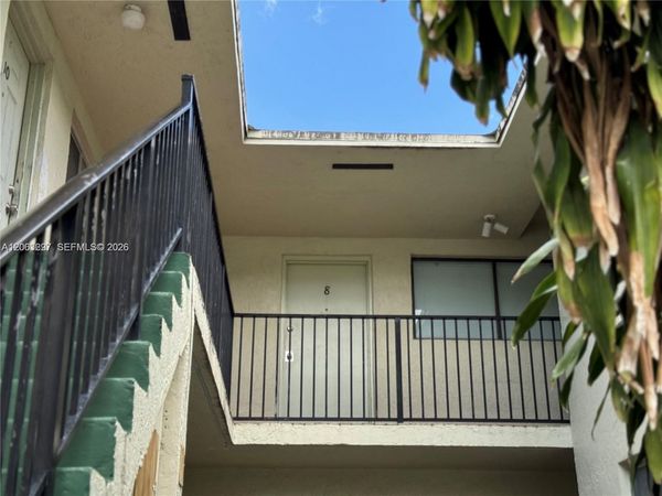10765 SW 4th St, Unit 8, Sweetwater, FL 33174