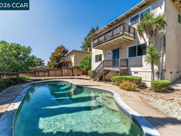 2210 Orange St, Martinez, CA 94553