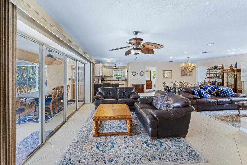 622 SW Pine Tree Lane, Palm City, FL 34990 Photo