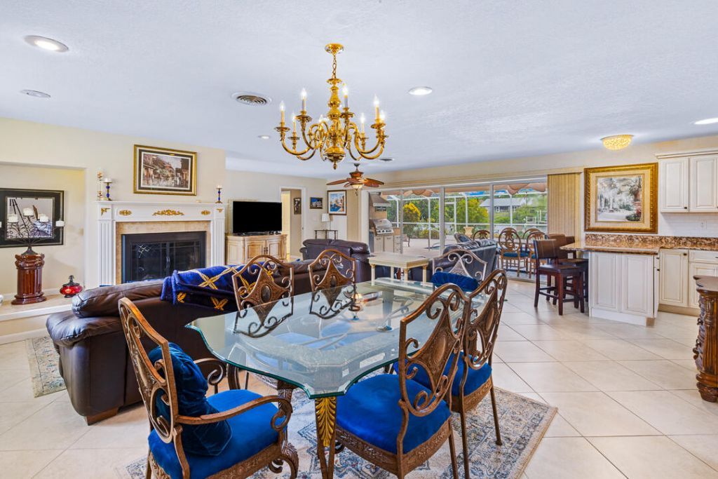 622 SW Pine Tree Lane, Palm City, FL 34990 Photo