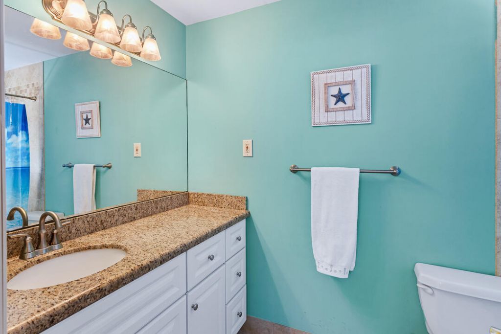622 SW Pine Tree Lane, Palm City, FL 34990 Photo
