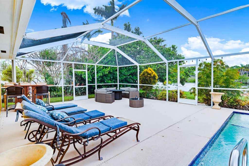 622 SW Pine Tree Lane, Palm City, FL 34990 Photo