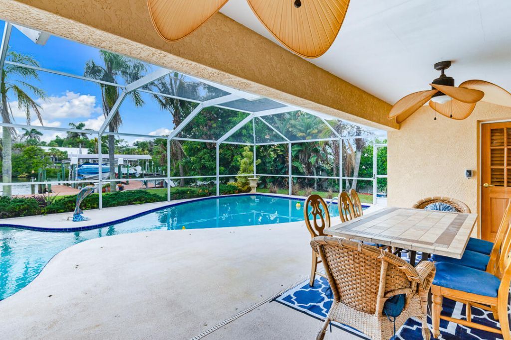 622 SW Pine Tree Lane, Palm City, FL 34990 Photo