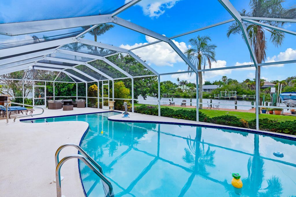 622 SW Pine Tree Lane, Palm City, FL 34990 Photo