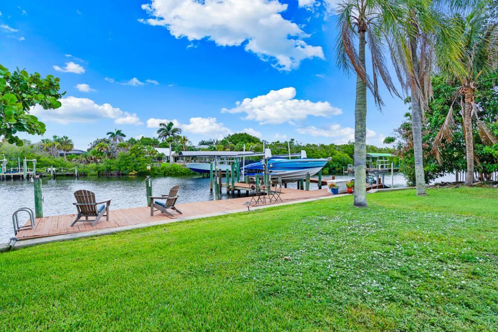 622 SW Pine Tree Lane, Palm City, FL 34990 Photo