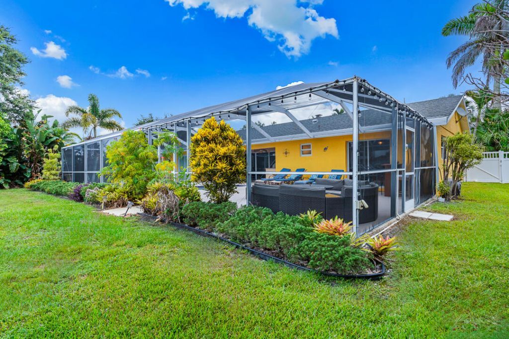 622 SW Pine Tree Lane, Palm City, FL 34990 Photo