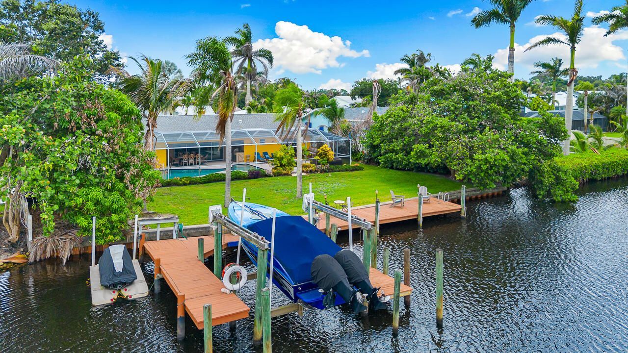 622 SW Pine Tree Lane, Palm City, FL 34990 Photo