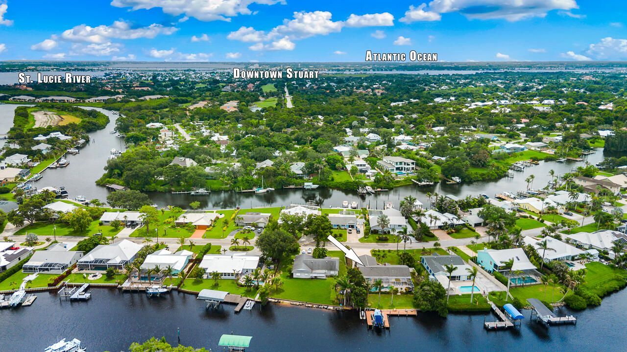622 SW Pine Tree Lane, Palm City, FL 34990 Photo