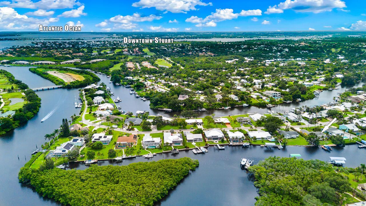 622 SW Pine Tree Lane, Palm City, FL 34990 Photo