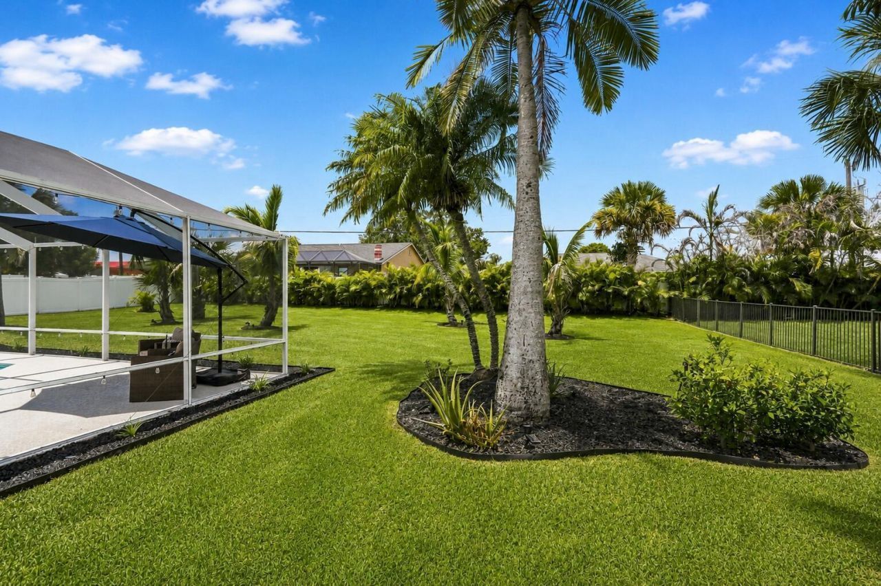 650 SE Hidden River Drive, Port Saint Lucie, FL 34983 Photo