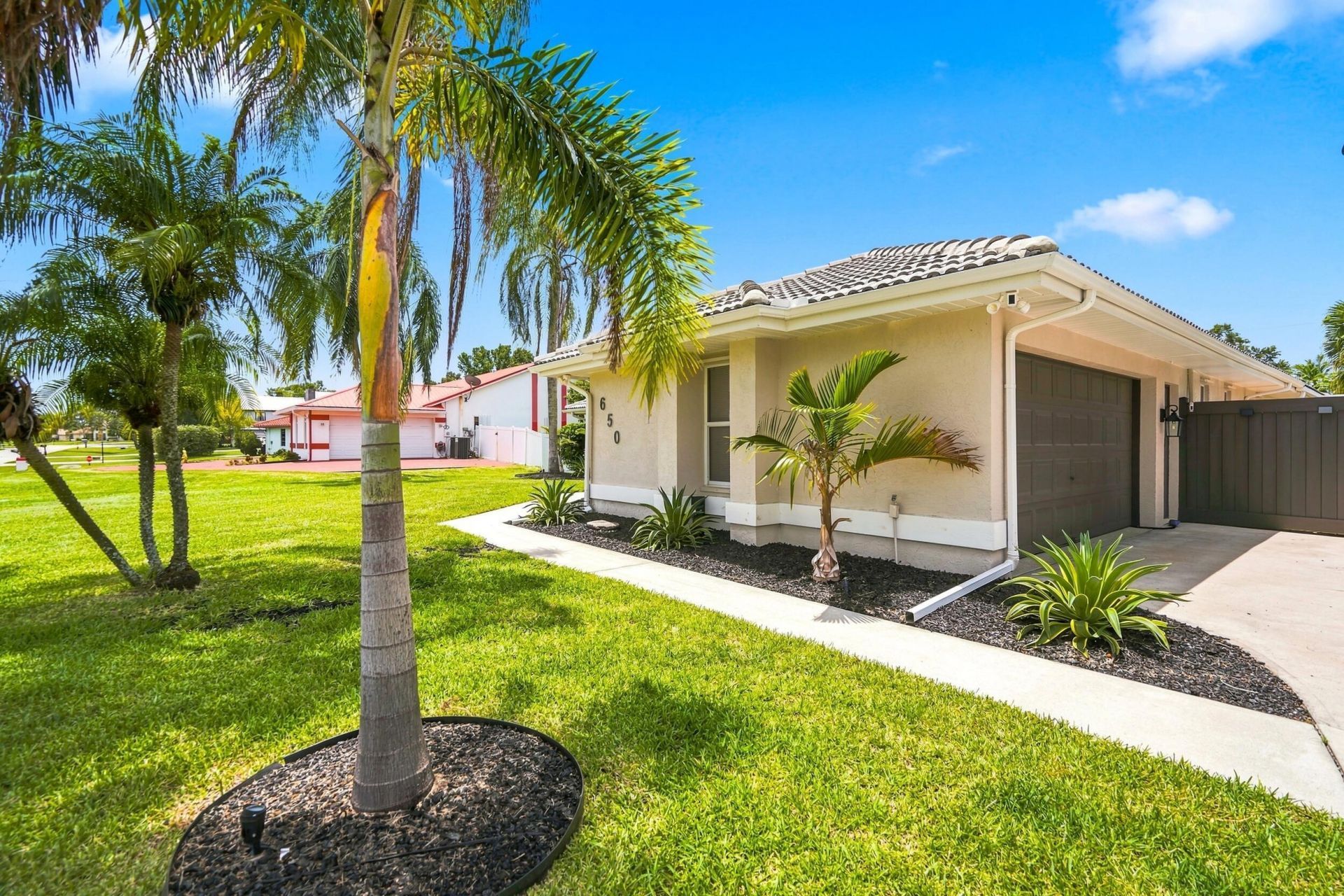 650 SE Hidden River Drive, Port Saint Lucie, FL 34983 Photo