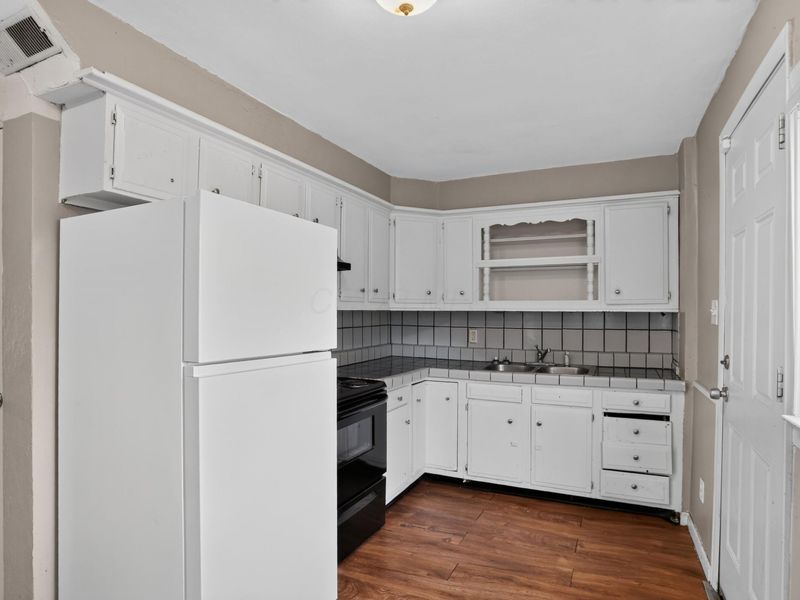 654 French Drive , Columbus, OH 43228 Photo 10