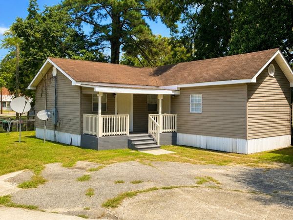 316B E Rr Street, Pelham, GA 31779