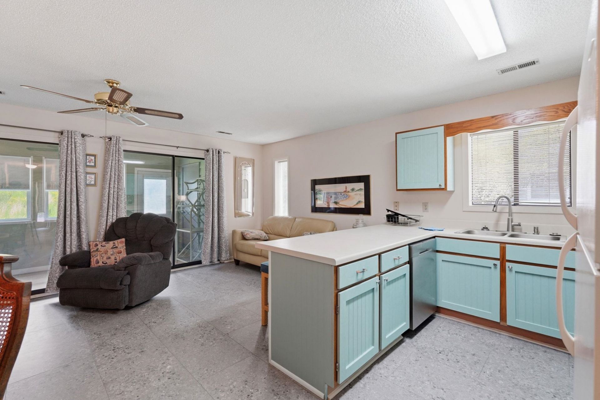 500 Fairway Village Dr. Photo 20