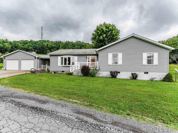 113 Joe's Drive, Fairview, WV 26570