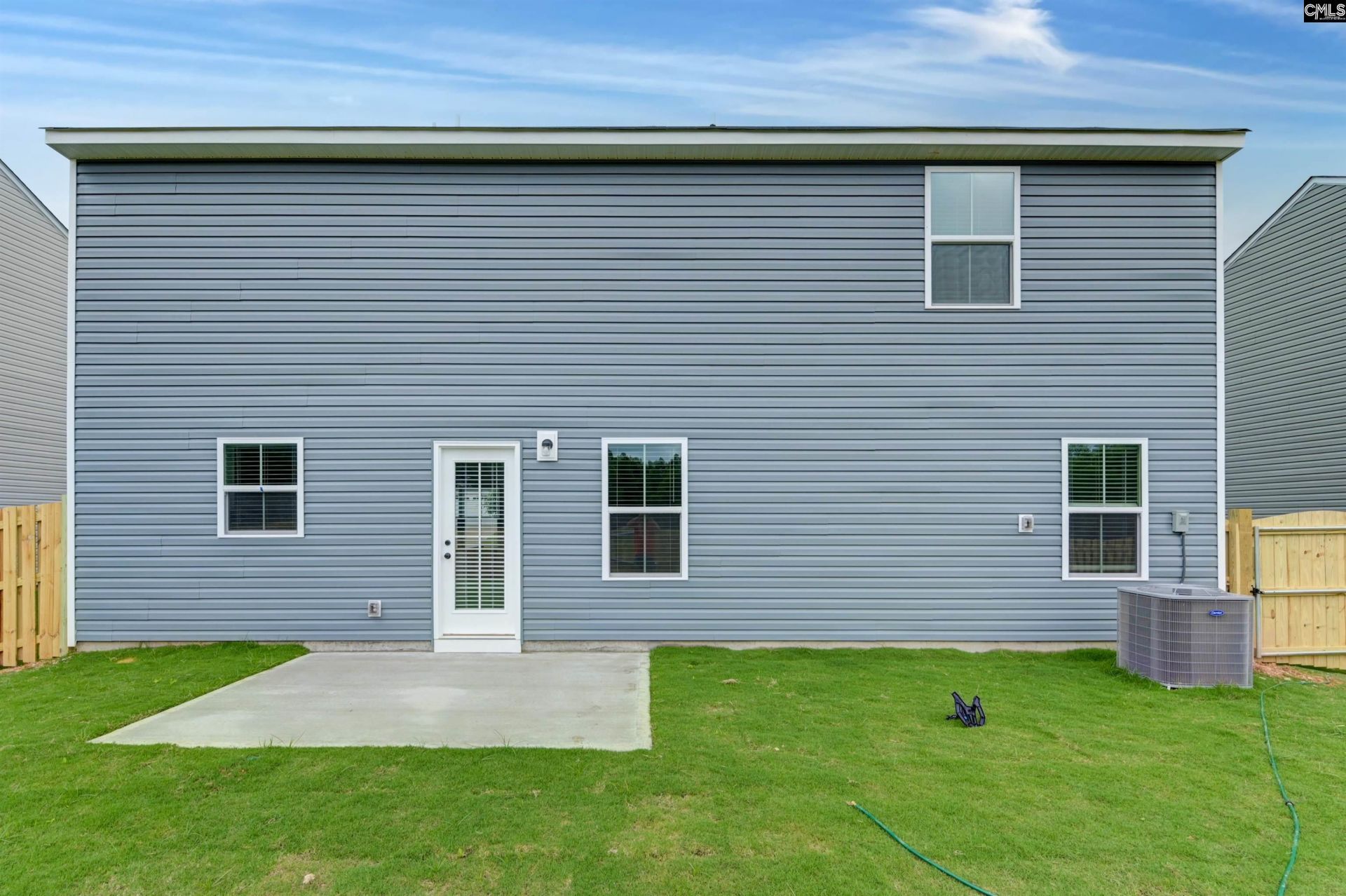 3041 Blue Brook Lane  Photo 4