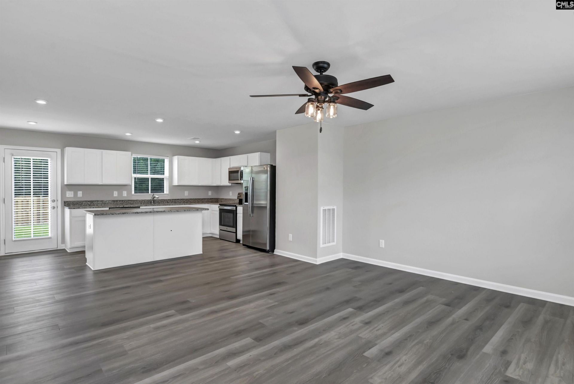 3041 Blue Brook Lane  Photo 5
