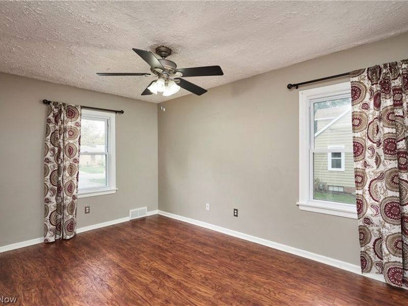 254 Lownsdale Avenue, Akron, OH 44313 Photo 10