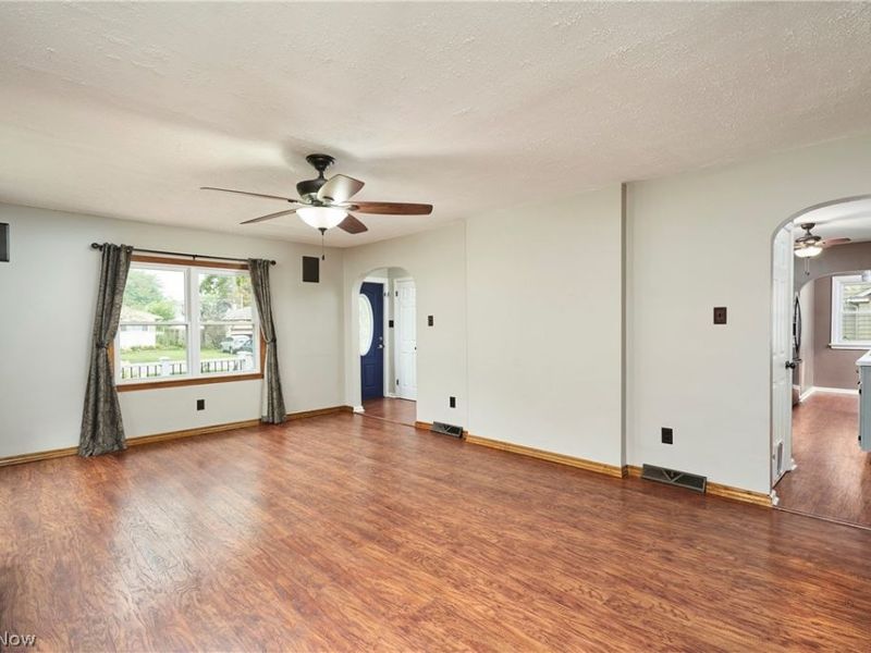 254 Lownsdale Avenue, Akron, OH 44313 Photo 12
