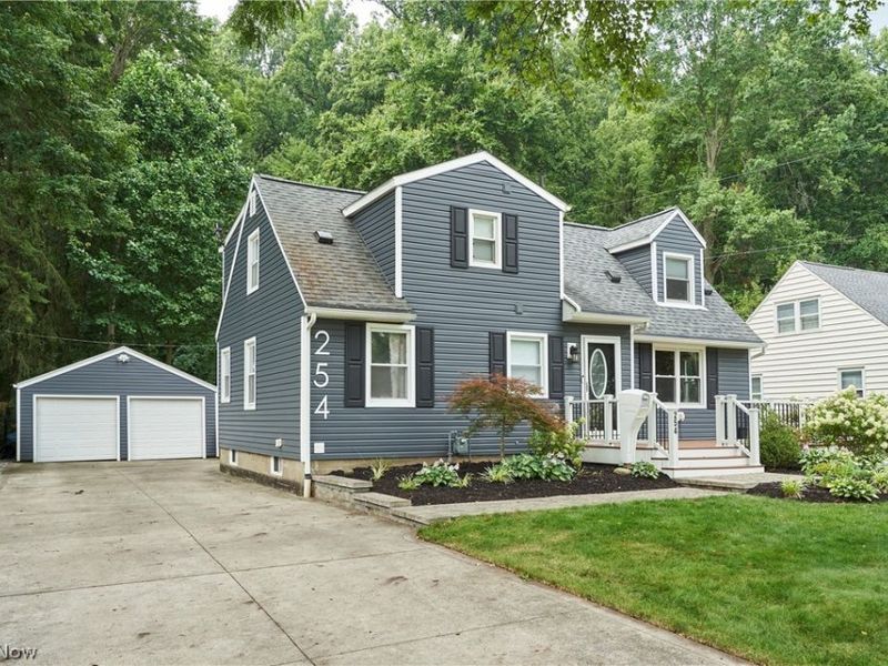 254 Lownsdale Avenue, Akron, OH 44313 Photo 2