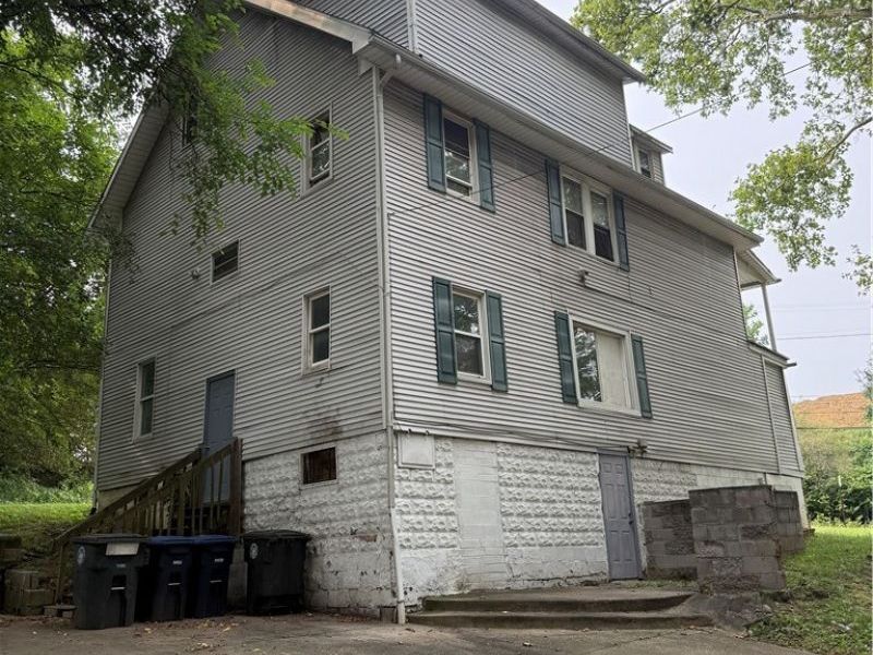 1010 5th Avenue, Akron, OH 44306 Photo 2