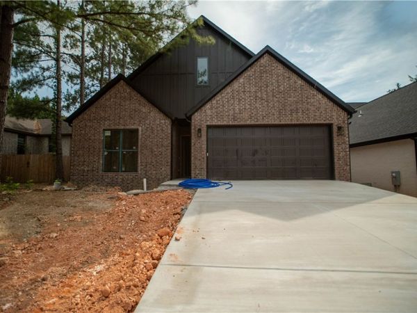 308 S Happy Hollow Road , Fayetteville, AR 72701