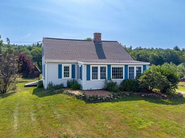 81 South St, Williamsburg, MA 01096