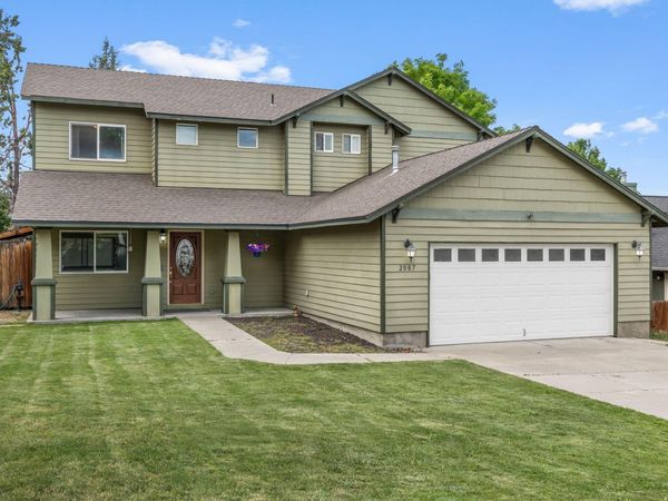 2007 SW 37th Street, Redmond, OR 97756