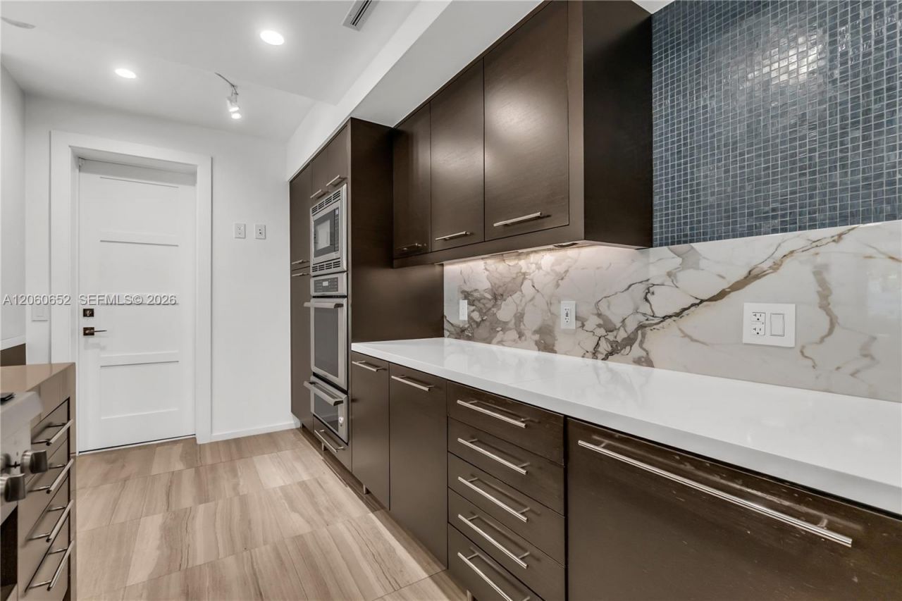 6840 Sunrise Pl, Coral Gables, FL 33133 Photo