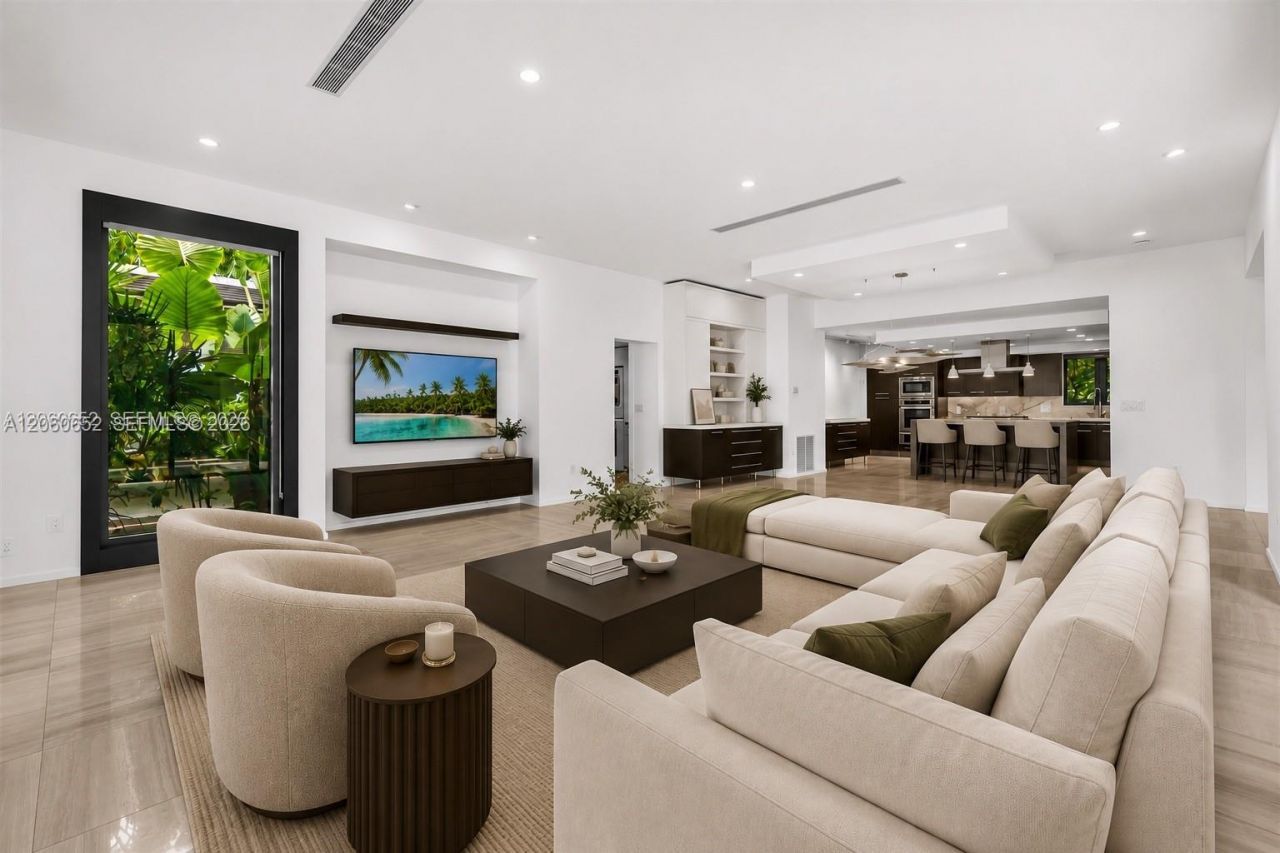 6840 Sunrise Pl, Coral Gables, FL 33133 Photo
