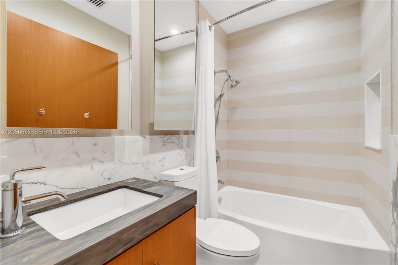 6840 Sunrise Pl, Coral Gables, FL 33133 Photo