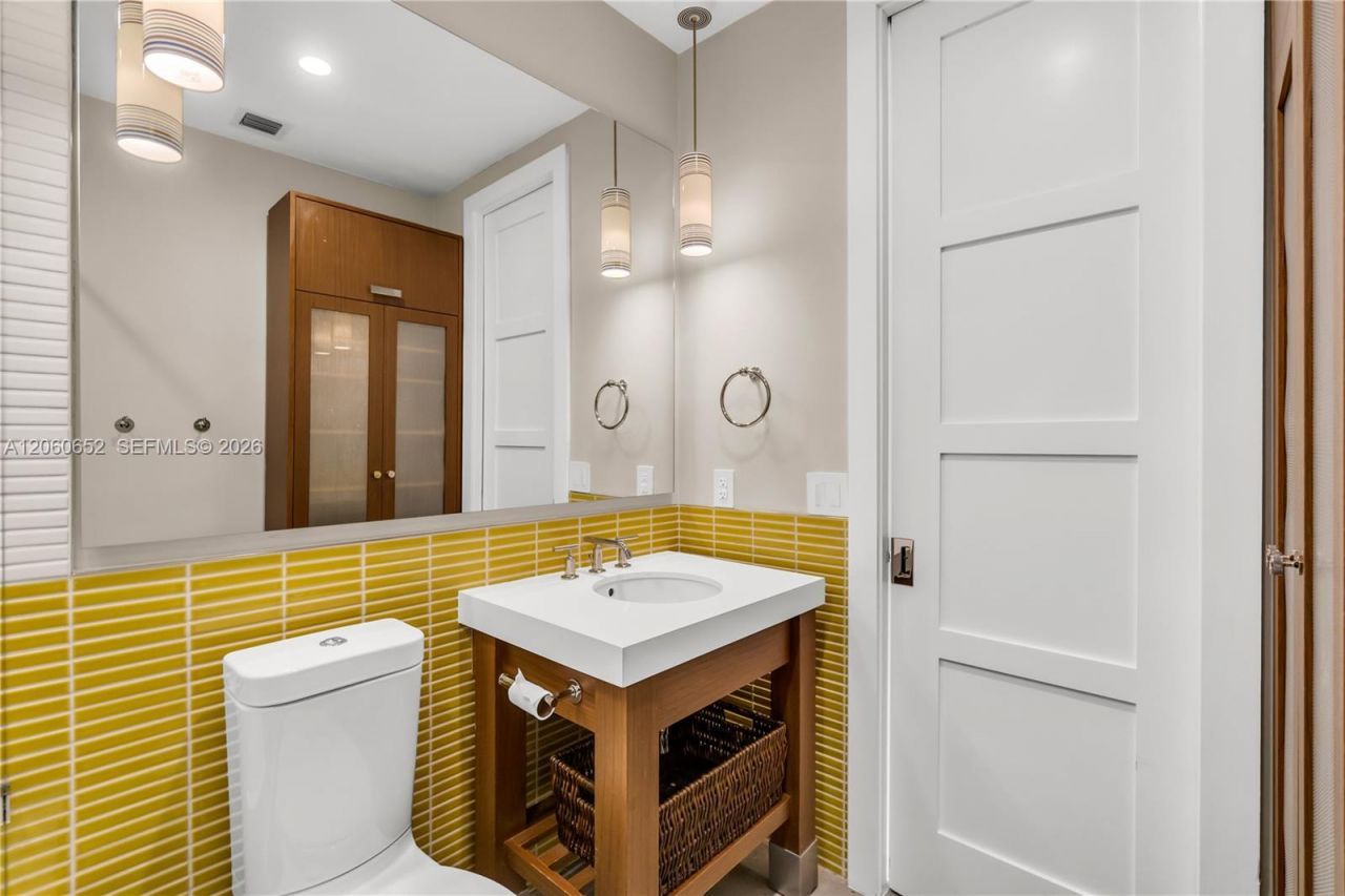 6840 Sunrise Pl, Coral Gables, FL 33133 Photo