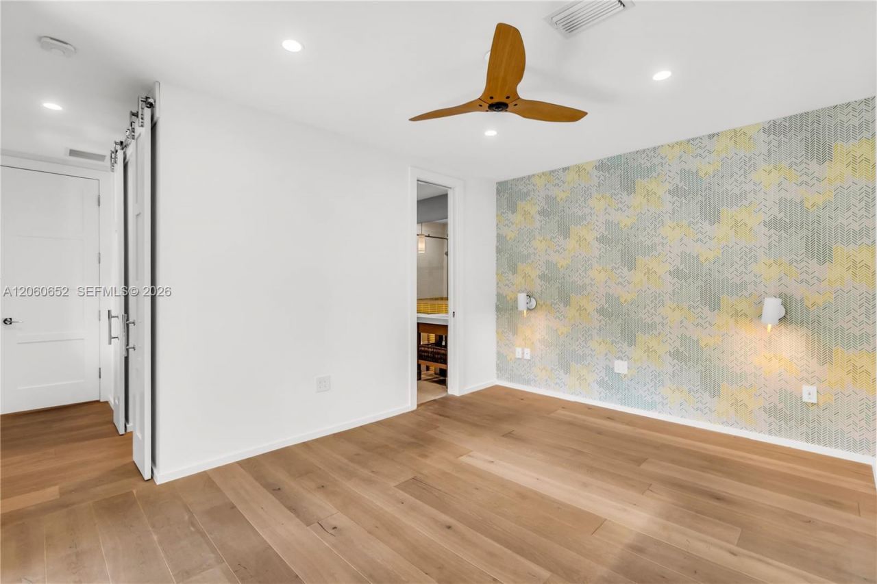 6840 Sunrise Pl, Coral Gables, FL 33133 Photo