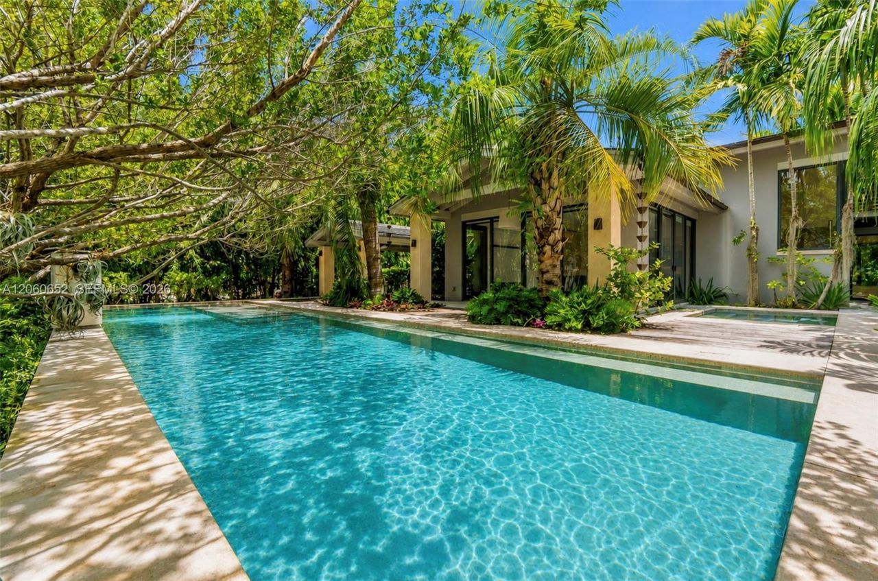 6840 Sunrise Pl, Coral Gables, FL 33133 Photo