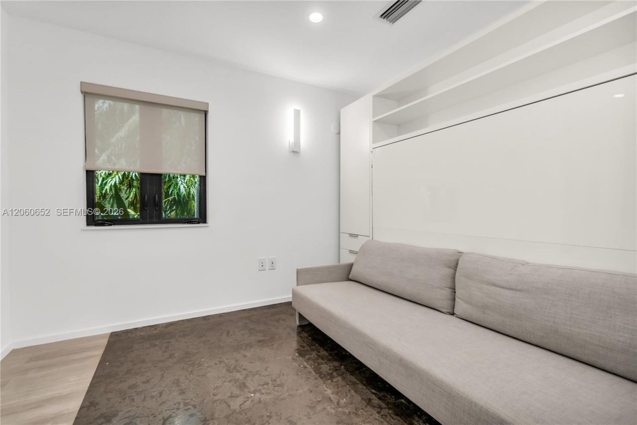 6840 Sunrise Pl, Coral Gables, FL 33133 Photo