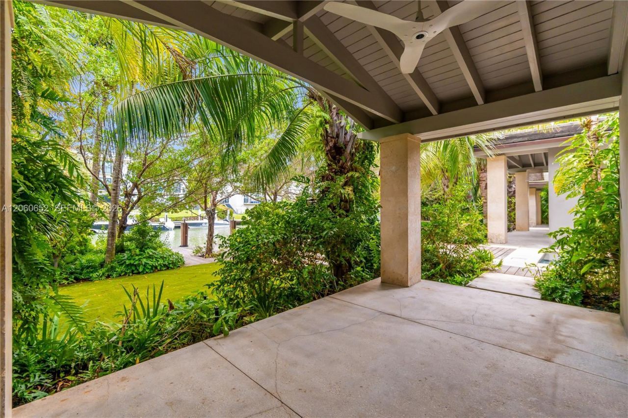 6840 Sunrise Pl, Coral Gables, FL 33133 Photo