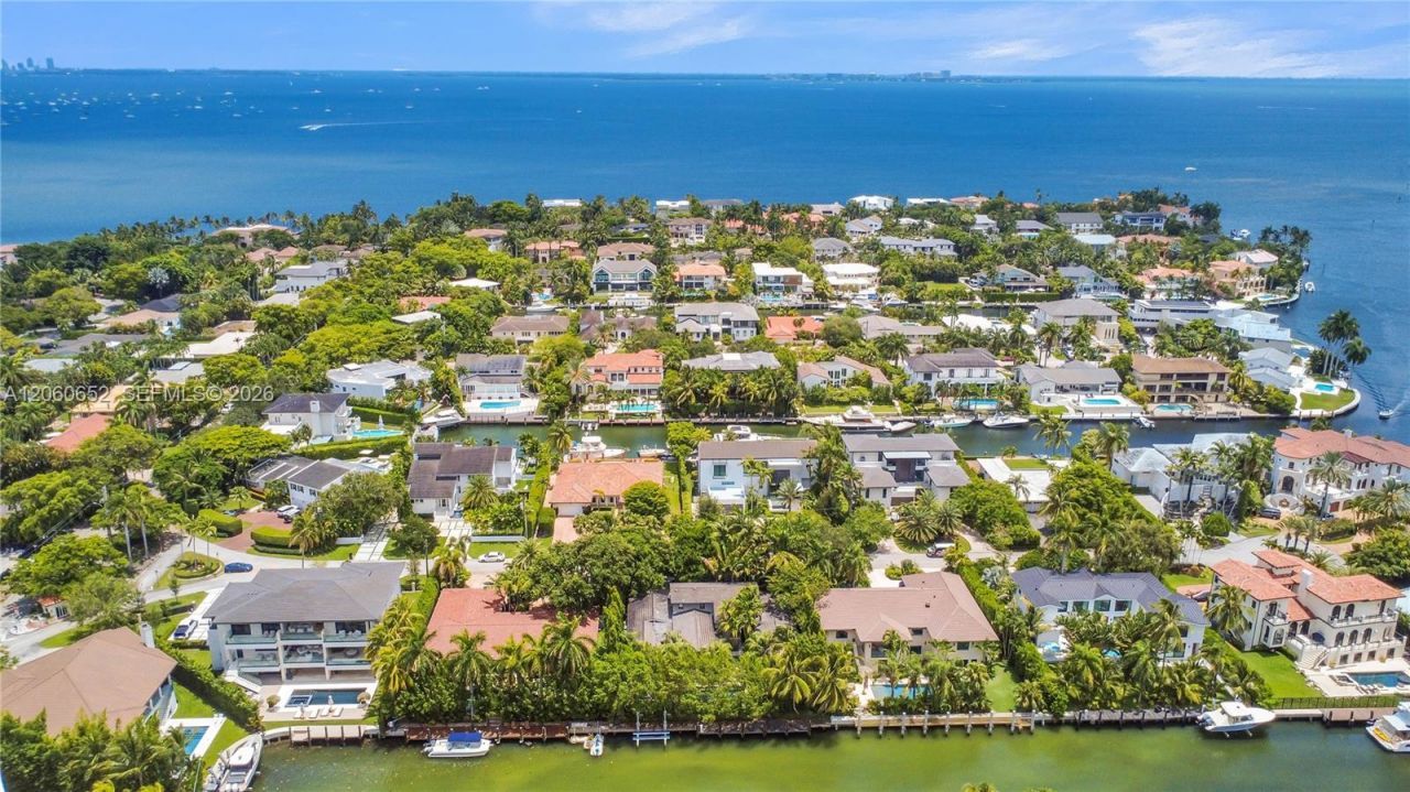 6840 Sunrise Pl, Coral Gables, FL 33133 Photo
