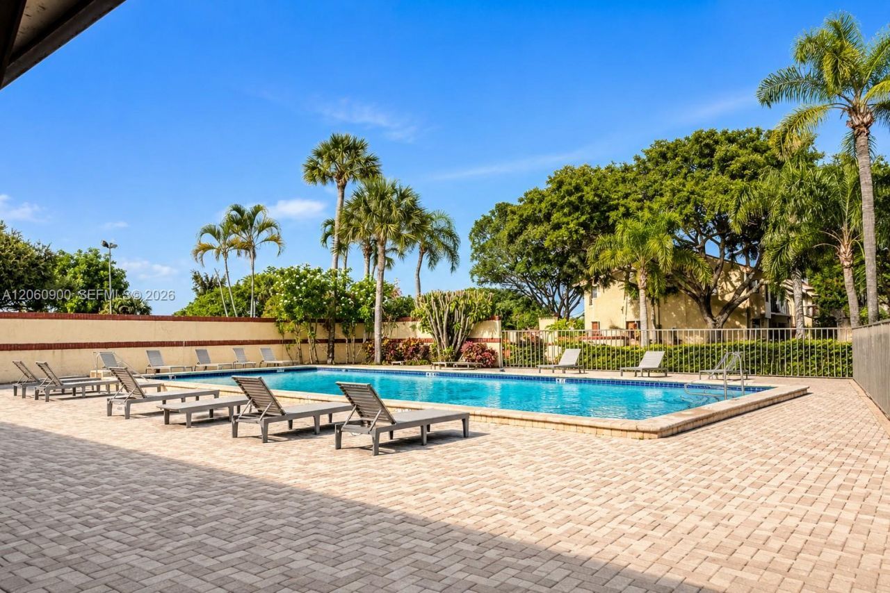 6585 Somerset Dr , Unit 103, Boca Raton, FL 33433 Photo