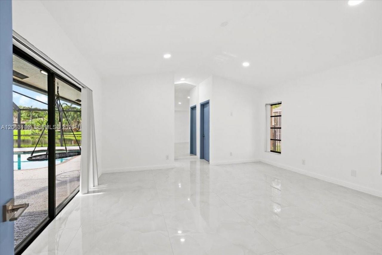 9272 NW 18th St, Plantation, FL 33322 Photo
