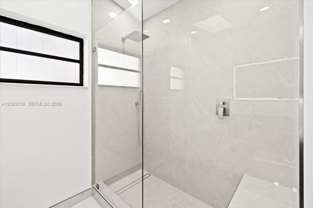 9272 NW 18th St, Plantation, FL 33322 Photo