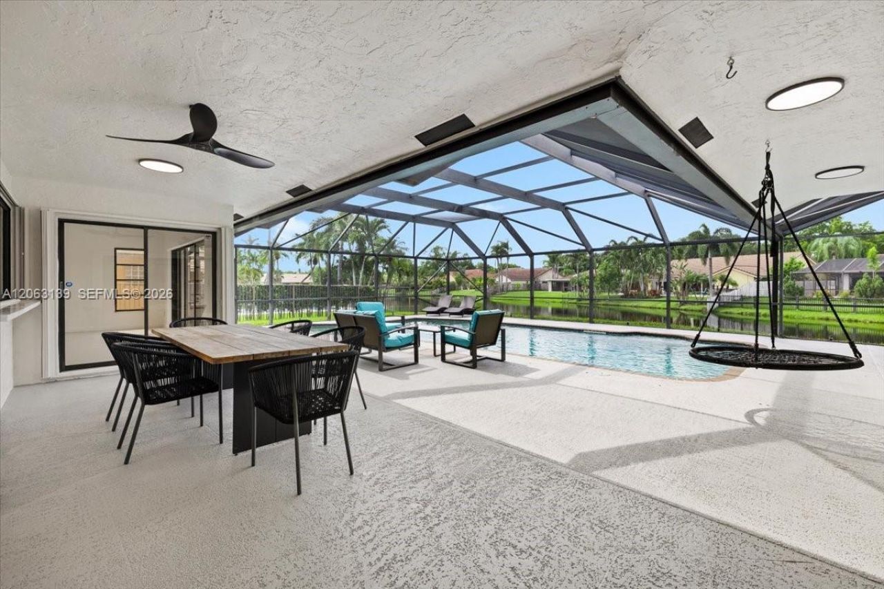 9272 NW 18th St, Plantation, FL 33322 Photo