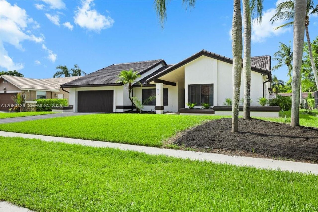 9272 NW 18th St, Plantation, FL 33322 Photo