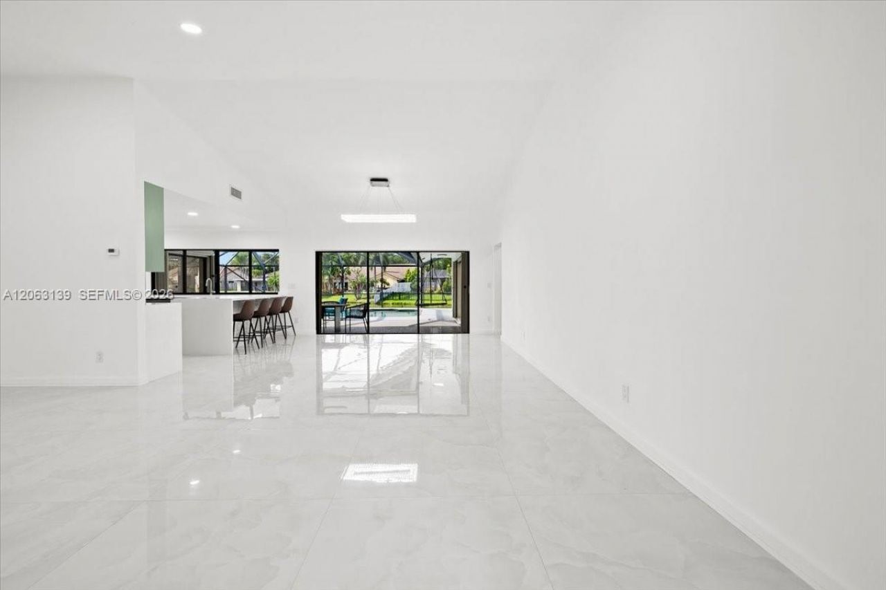 9272 NW 18th St, Plantation, FL 33322 Photo