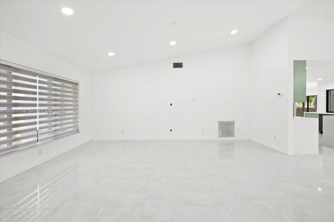9272 NW 18th St, Plantation, FL 33322 Photo