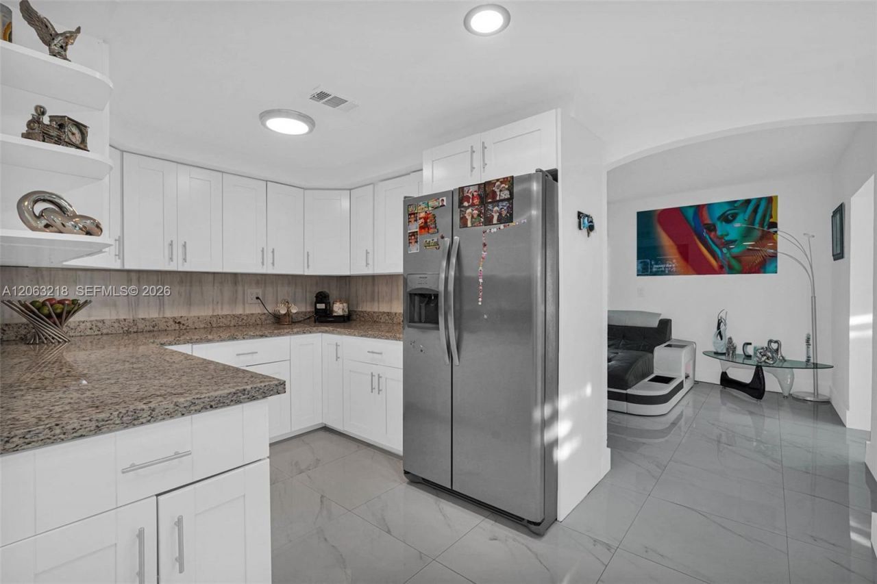 831 E 10th Pl , Hialeah, FL 33010 Photo