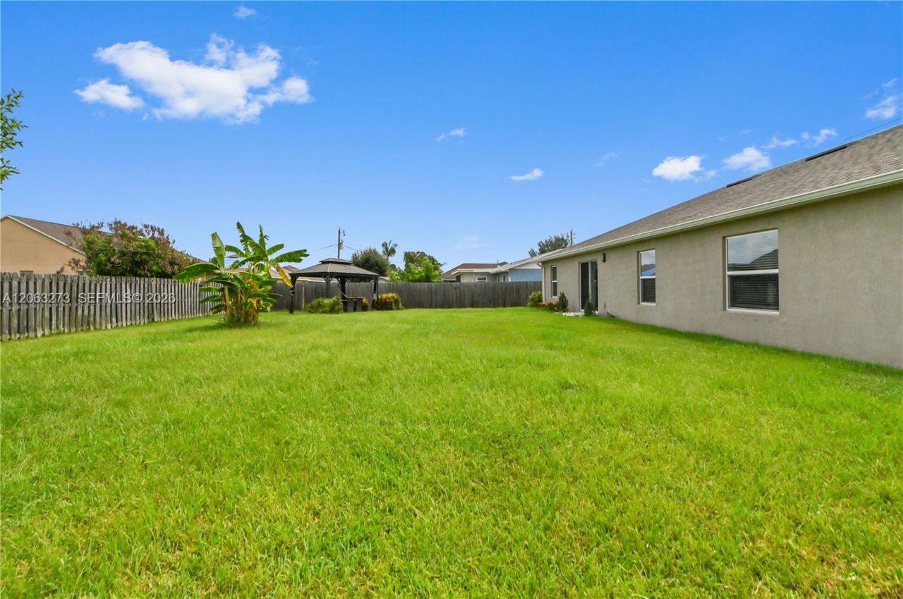 361 SW Thornhill Dr, Port Saint Lucie, FL 34984 Photo