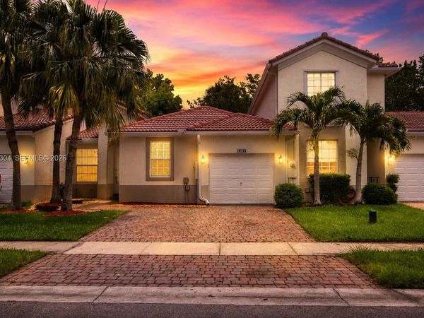 18743 SW 27th St , Miramar, FL 33029