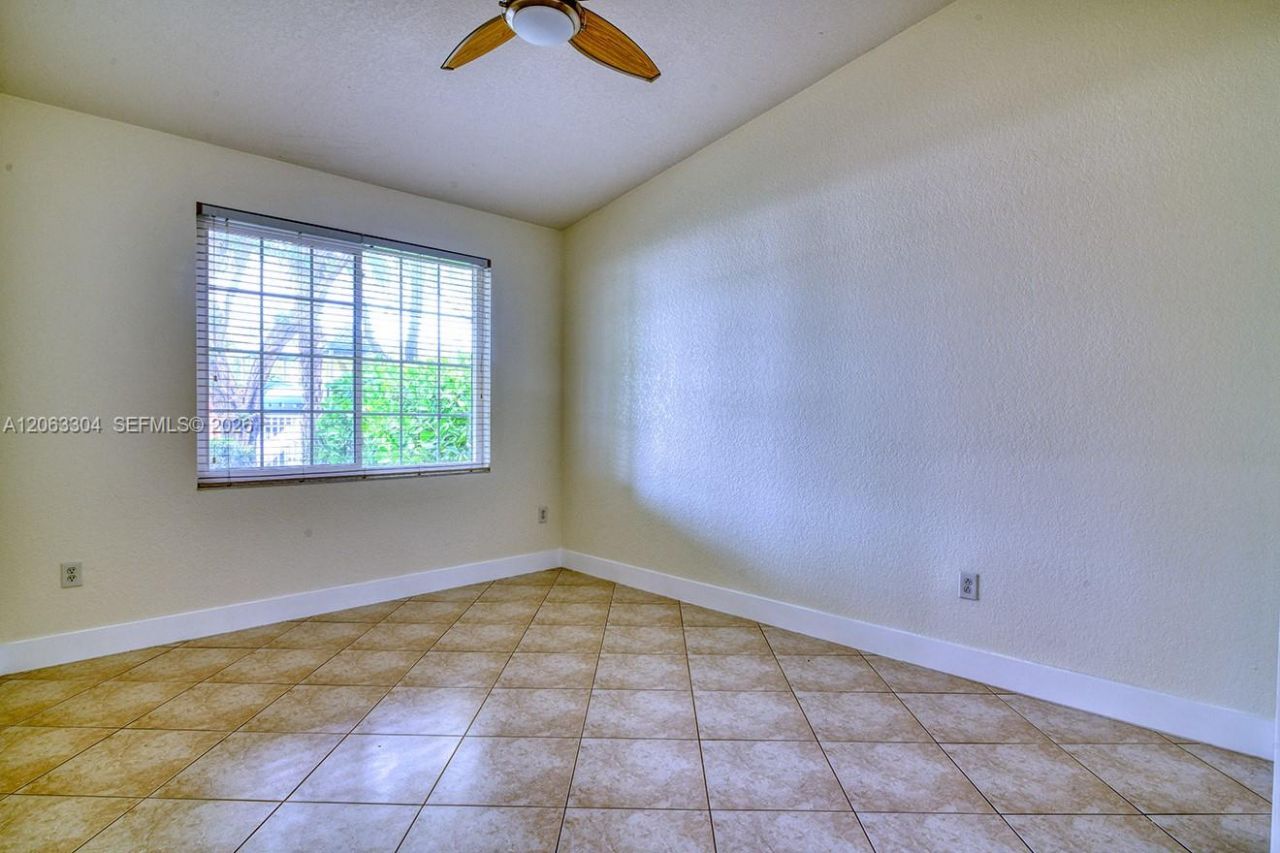 18743 SW 27th St, Miramar, FL 33029 Photo